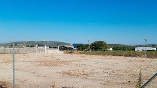 Terreno residencial  Avenida miguel cuenca valdivia. Gran oferta de suelo en lucena. situado en avda del medio ambien