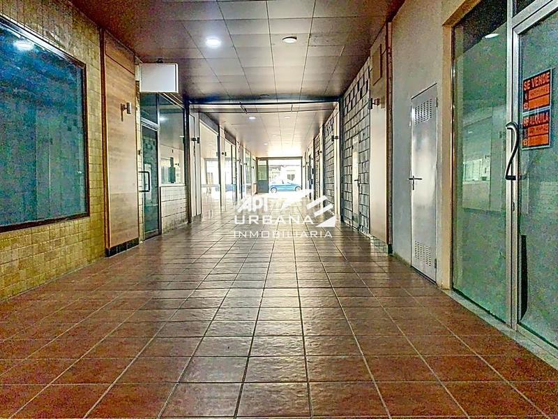 Foto b2ee0377-4cd2-4de2-866a-3edde65ea6b9. Local commercial dans Centro Lucena