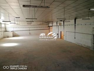 Nau industrial  Avenida miguel cuenca valdivia. Este nave industrial se encuentra en los yesares , 14900, lucena