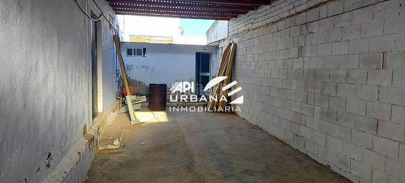 Foto e00f5183-8501-400a-b860-5f8223a3e98e. Nave industrial en San Francisco Lucena