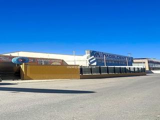 Nau industrial  Avenida miguel cuenca valdivia. Este nave industrial se encuentra en carretera córdoba , 14900,