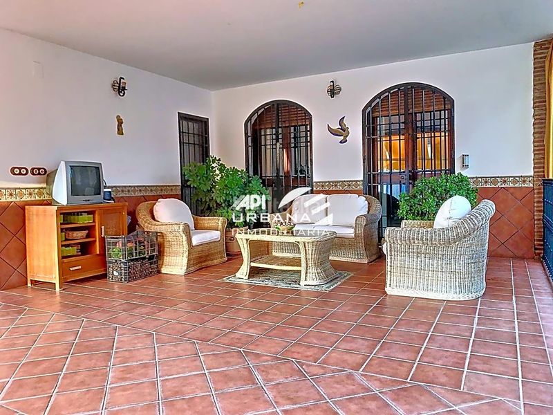 Foto 1d67577d-c9ae-4fea-a52b-e268c3f5d938. Casa amb piscina a El Carmen - La Barrera Lucena