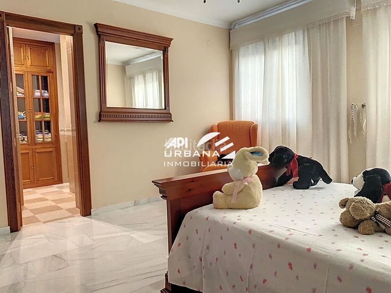 Foto 77f24902-9953-4d70-b3d3-c13b9c9ca8c1. Casa amb piscina a El Carmen - La Barrera Lucena