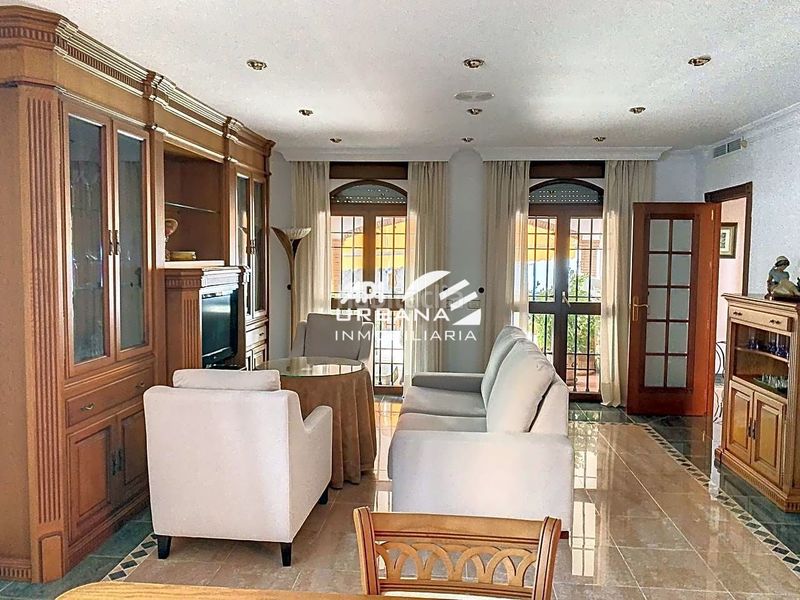 Foto e4e35359-3a0a-4fb0-bfa7-59085e088130. Casa amb piscina a El Carmen - La Barrera Lucena