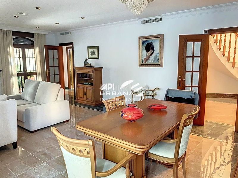 Foto fcf95ece-e6f0-4770-9446-37b7c748a217. Casa amb piscina a El Carmen - La Barrera Lucena