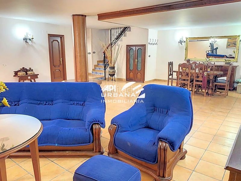 Foto ff98d08b-fc17-411f-a96b-214ec77fdb35. Casa amb piscina a El Carmen - La Barrera Lucena