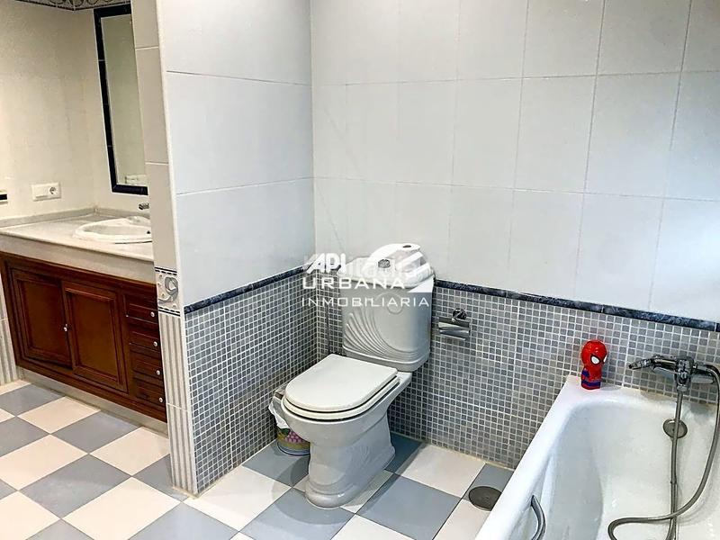 Foto 1ef8a661-49bc-4113-ba89-23177aa7ba27. Casa amb piscina a El Carmen - La Barrera Lucena