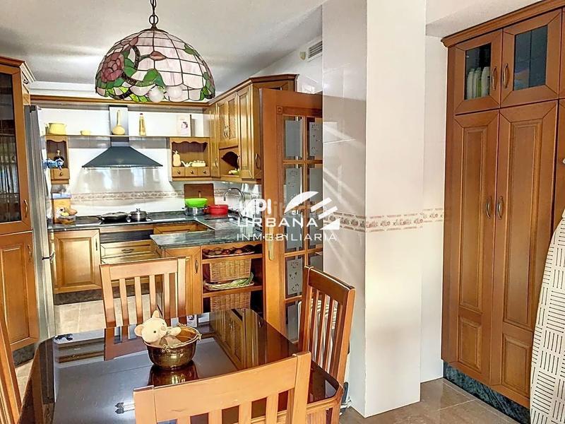 Foto 614af7f4-e827-4acc-a362-c93f25f79453. Casa amb piscina a El Carmen - La Barrera Lucena