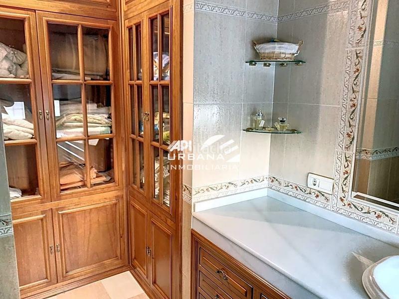 Foto f3cb6a74-58b4-44cd-82bc-3e7278ff986c. Casa amb piscina a El Carmen - La Barrera Lucena