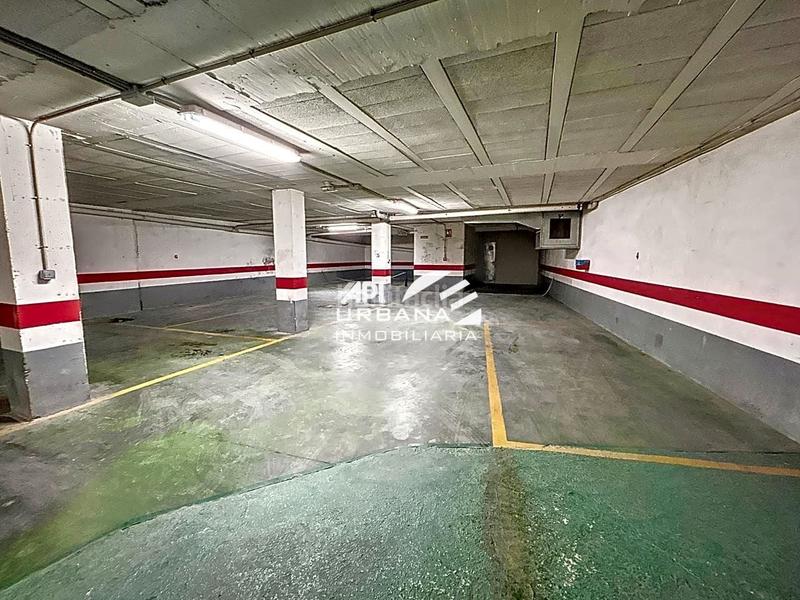 Foto a5ef699c-7d74-441c-b570-0c03ec3b7aa2. Autoparkplatz in Centro Lucena