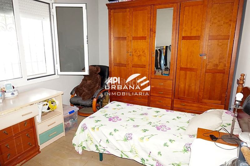 Foto 52ea4e90-fd34-4b79-b210-89daf372e189. Casa amb piscina a San Francisco Lucena