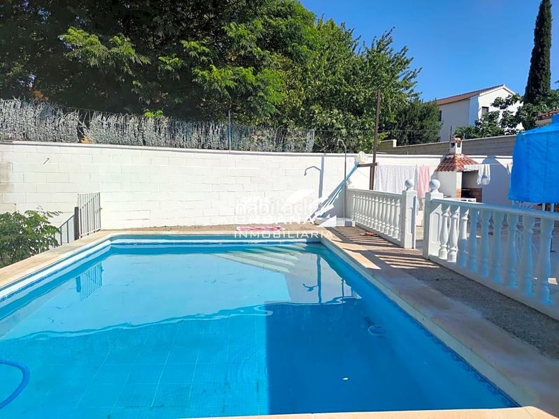 Foto ce3cfae9-effa-46b8-9a92-5d53b9c42750. Casa amb piscina a San Francisco Lucena