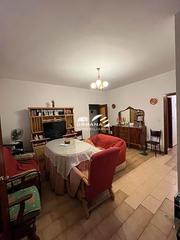 Pis  Calle juan valera. Piso en venta en calle juan valera, lucena, córdoba. 

viviend