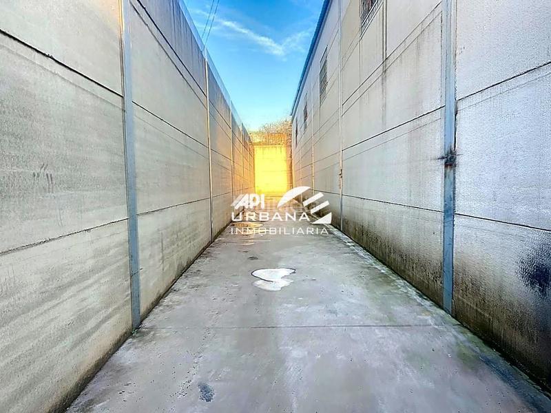 Foto eb1a0916-2e3e-43a0-85df-c5abf6febe16. Fabrikhalle in Las Vegas - Campoaras Lucena