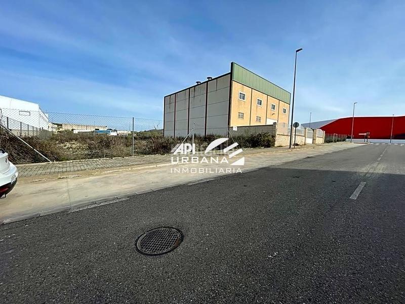 Foto 5268cf30-62f5-4da4-94a8-447cd7d8be85. Terreno residencial este terreno se encuentra en calle avila, 14900, , córdoba. es un terreno que tiene 567 m2 .

 es un municipio de có en Lucena