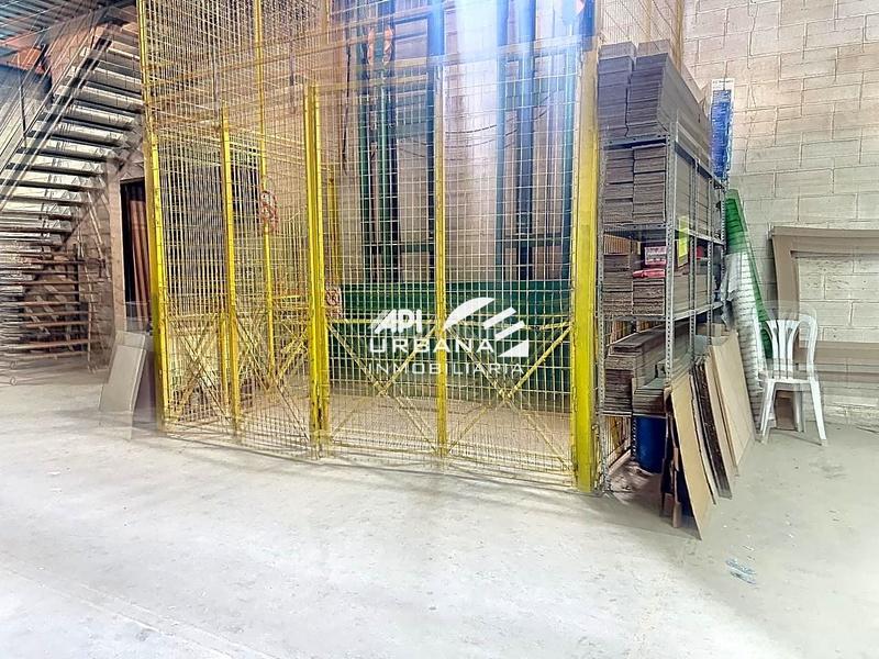 Foto 34fc99d8-3907-4c97-a7b7-845a3bae8560. Fabrikhalle in Poleares Lucena