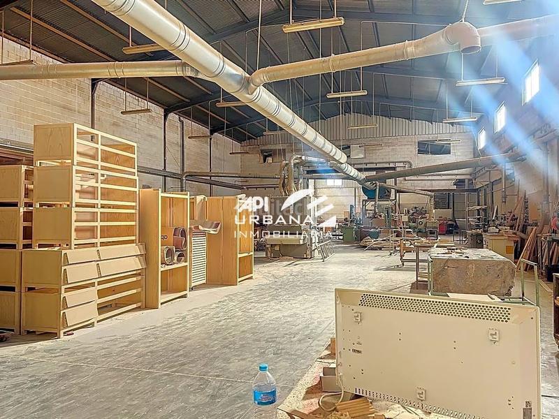 Foto a3d66d04-9281-4cc3-9fde-611f12f23caf. Fabrikhalle in Poleares Lucena