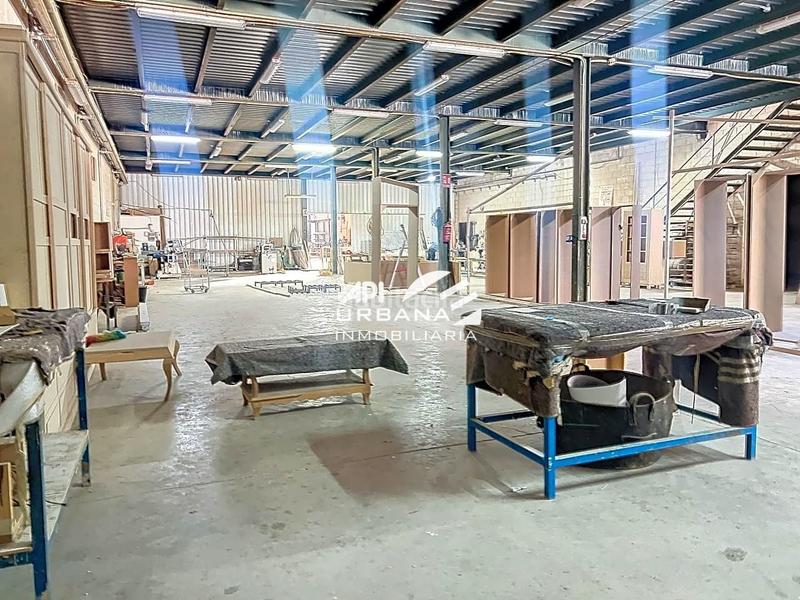 Foto ec455eed-ba07-429e-bf66-9b52d32201cb. Fabrikhalle in Poleares Lucena