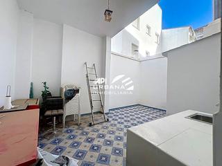 Local commercial à Centro. Local en venta situado en lucena, córdoba, en zona  semicentro,