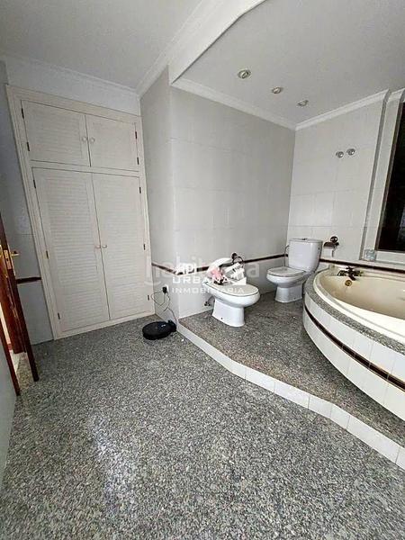 Foto e658596f-5d6d-48f9-b87d-d197d2055fac. House in Centro Lucena