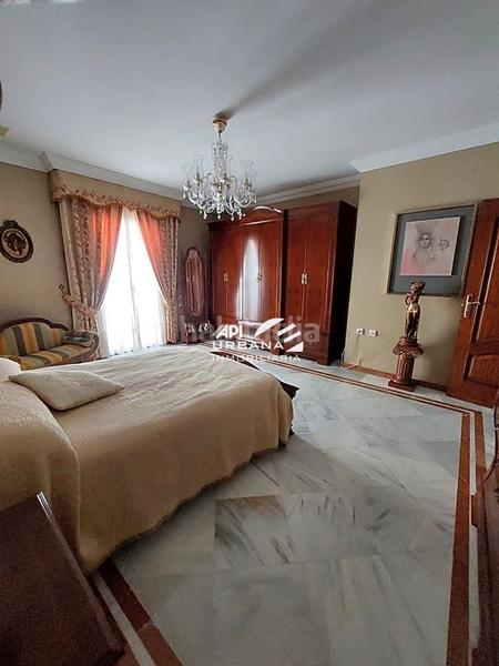 Foto efceb097-d46d-4662-be80-7a957599e2df. House in Centro Lucena