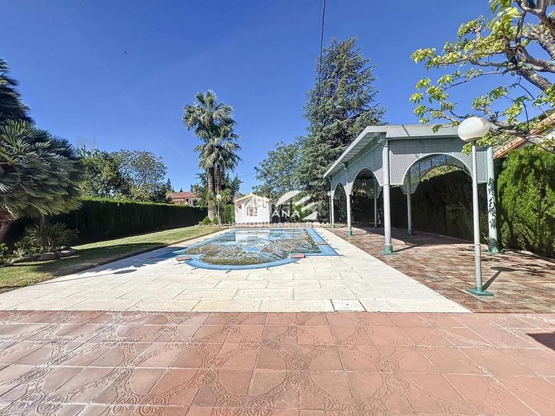 Foto e814a629-b92c-48b3-a0d3-3d499f969d0d. Haus mit pool in San Francisco Lucena