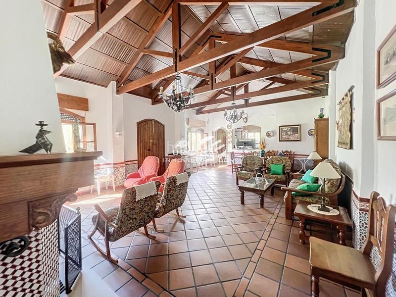 Foto 02a7dff7-adb5-40ae-8075-60fab58b369f. House with pool in San Francisco Lucena