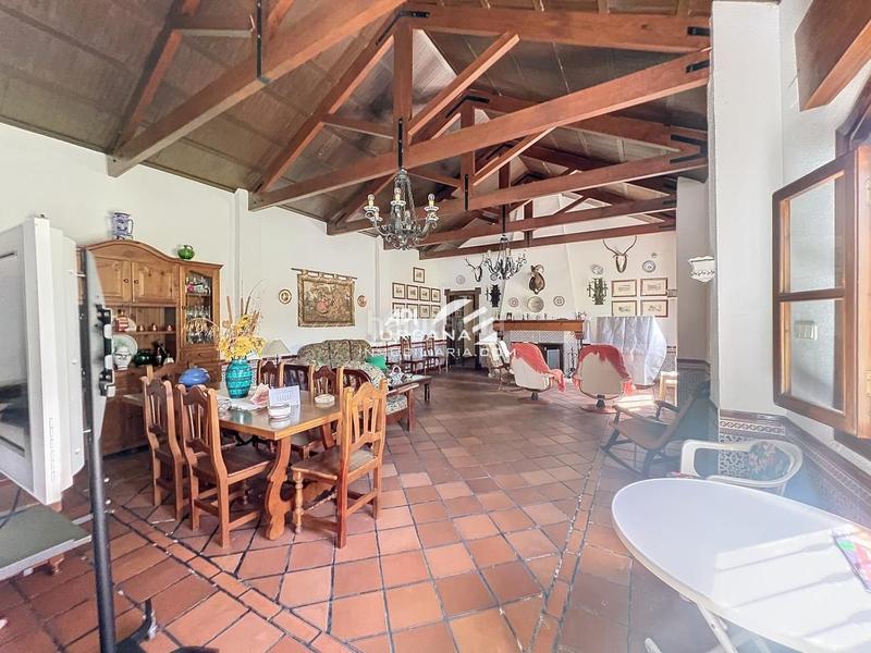 Foto 807c0e36-57ec-4a47-a2f2-2a05714fddd6. Maison avec piscine dans San Francisco Lucena