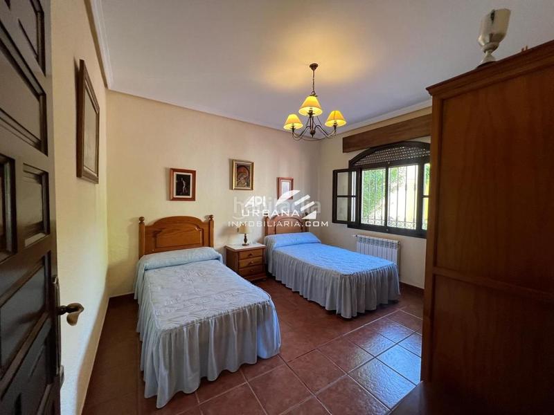 Foto b8394f83-4aec-42d0-836a-4f8950b4ee13. Maison avec piscine dans San Francisco Lucena