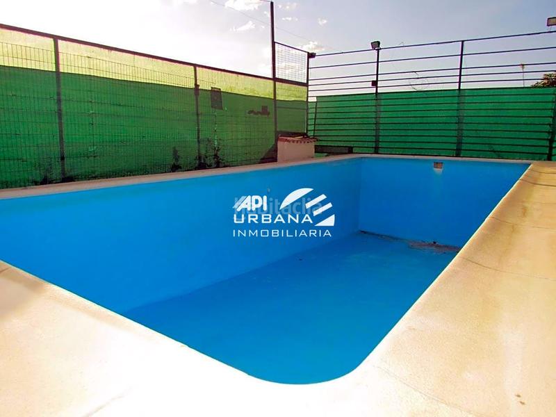 Foto 04317f93-3db4-417d-92e0-aefb7bbad948. Casa amb piscina a San Francisco Lucena