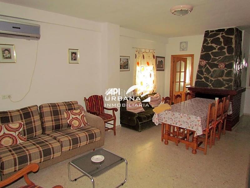 Foto 071f1c6b-96b5-4a4c-b635-aad55ff961bf. Casa amb piscina a San Francisco Lucena