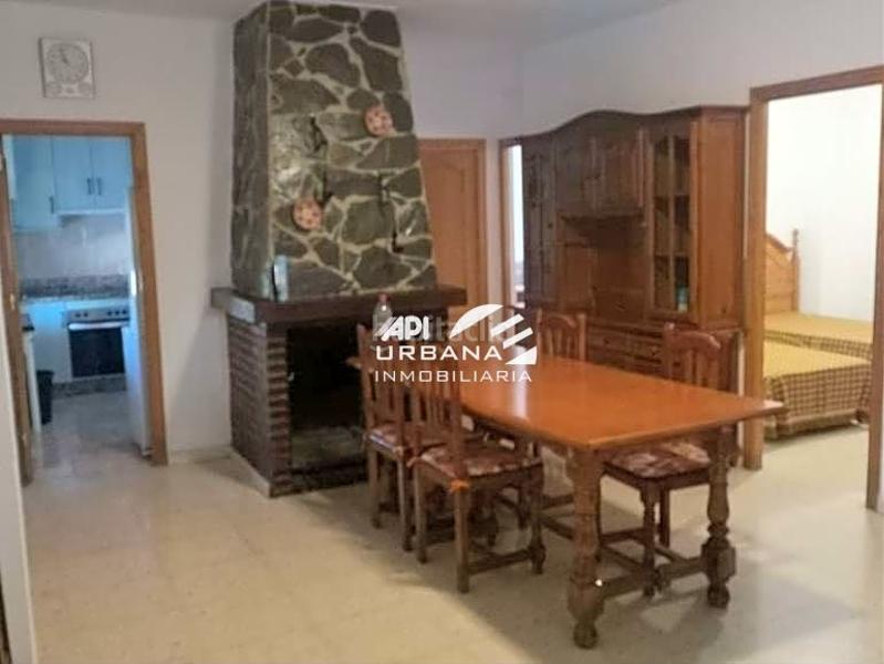 Foto 527b3789-540f-46e4-b0ad-ea0f4890b198. Casa amb piscina a San Francisco Lucena