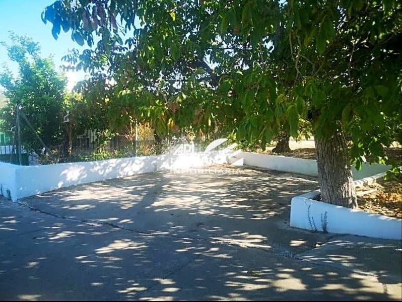 Foto 6c8cdddb-aac0-42db-bd3d-abf5bf06fd20. Casa amb piscina a San Francisco Lucena