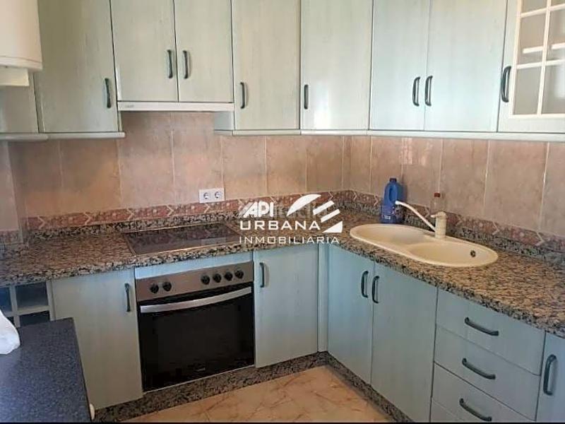 Foto de3b4dab-2d3f-4c28-93eb-e530528fd9de. Casa amb piscina a San Francisco Lucena