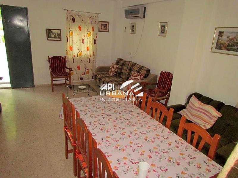 Foto f6e6fe67-4546-4be4-9a73-1b941d8bbb99. Casa amb piscina a San Francisco Lucena