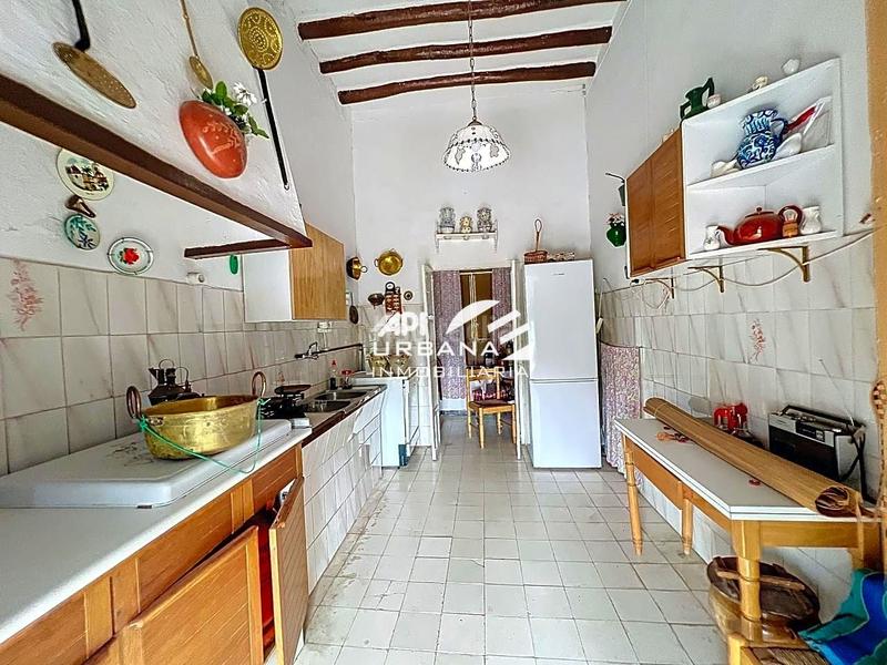 Foto 4198fb50-fc2b-4bce-a78c-9c32067f5814. Casa amb piscina a Las Vegas - Campoaras Lucena