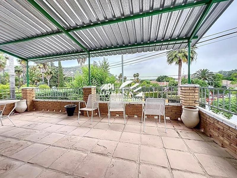 Foto aa9ada7e-a254-4903-8edb-c7a9b3332cab. Casa amb piscina a Las Vegas - Campoaras Lucena