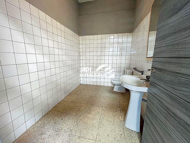 Foto 0a550d00-49cd-4eb7-a2de-16aa84db74ae. Capannone industriale in San Francisco Lucena