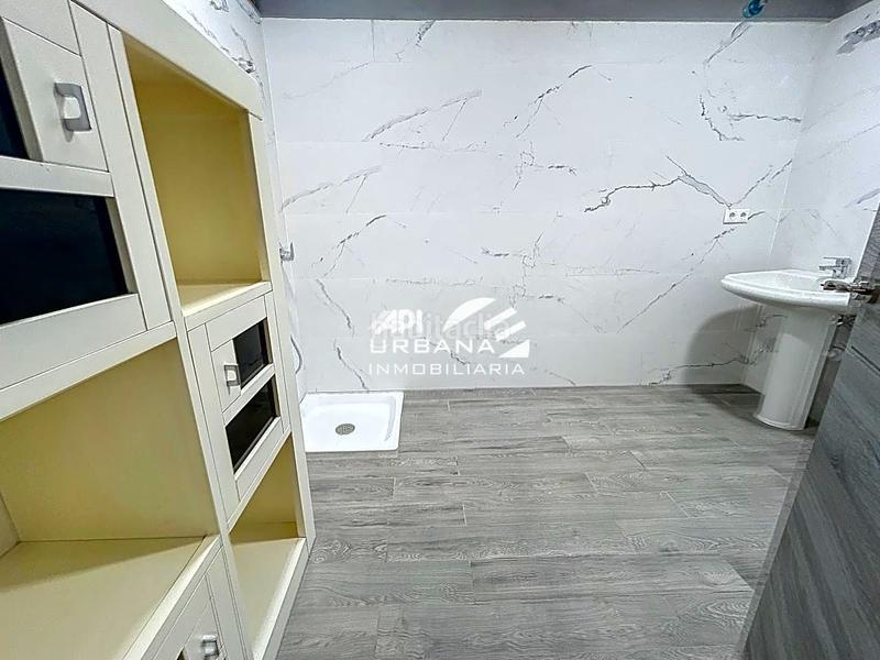 Foto 41e2cd21-33f0-48b6-b74d-748de79808fb. Capannone industriale in San Francisco Lucena