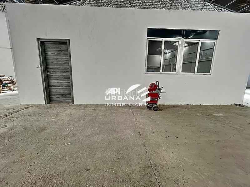 Foto 988bc0d1-19ce-4955-8c81-64efa25c3112. Capannone industriale in San Francisco Lucena