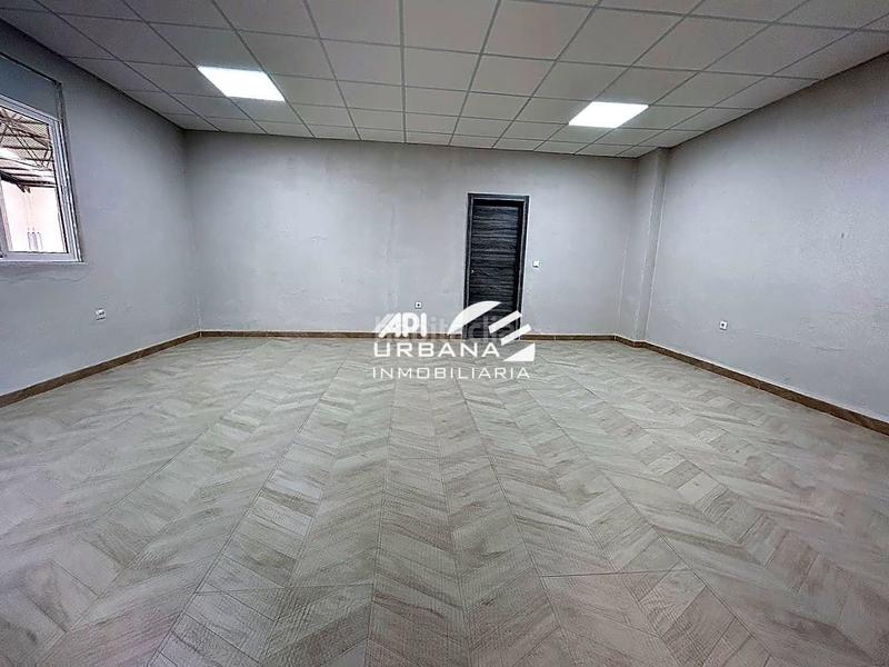 Foto bc44bc5f-2b62-4b39-9ab2-5f4ca3d3e0e0. Industrial building in San Francisco Lucena