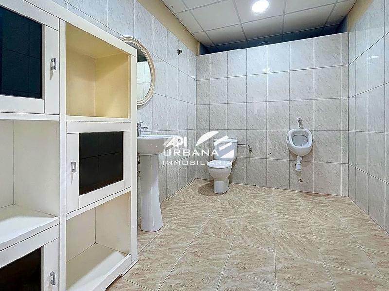 Foto 1a225d44-ebba-4a0d-9a6f-250ee5c59ebf. Nave industrial en San Francisco Lucena