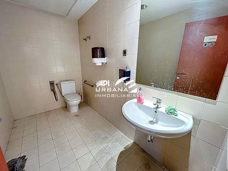 Foto 6f7f4c32-f409-4eb6-8acf-e101a9f2ddaa. Alquiler local comercial en San Francisco Lucena