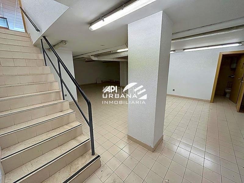 Foto a208db49-5823-4c1b-a89f-d46cdc18fd20. Alquiler local comercial en San Francisco Lucena