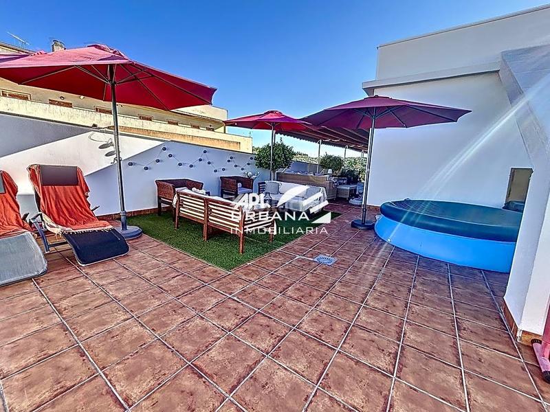 Foto 55543ff4-8866-4ecd-8d20-9c4b2af6ad52. Penthouse with parking pool in El Valle Lucena