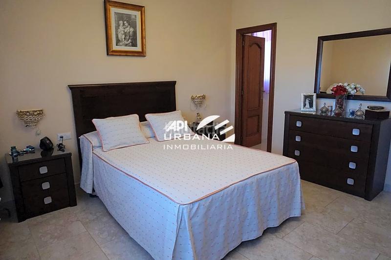 Foto 29c4a1f2-7d90-4330-8df4-9324fe606bf5. House with parking in El Carmen - La Barrera Lucena