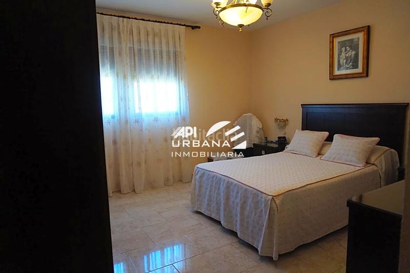 Foto 5409add7-100b-421d-bba4-5d8986c98ea5. House with parking in El Carmen - La Barrera Lucena