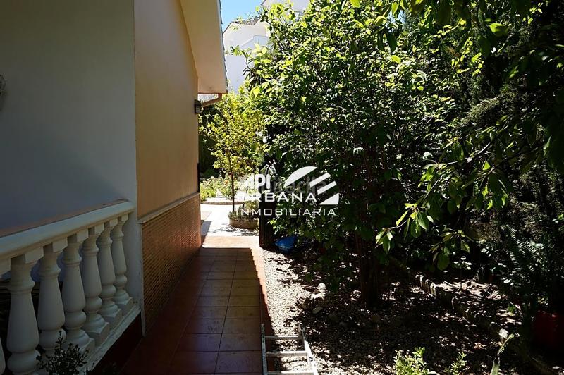 Foto b851c406-1526-4a4a-874e-c9b0612e4cb5. House with parking in El Carmen - La Barrera Lucena