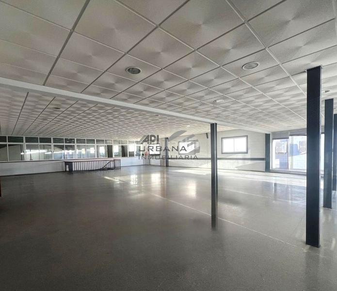 Foto aa89f46e-0e3e-4f89-9716-b40f00dc31fe. Bâtiment à usage industriel dans Las Vegas - Campoaras Lucena