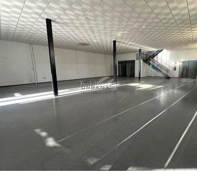 Foto c0a4c492-07ff-4af8-81c0-842b121750bb. Nau industrial a Las Vegas - Campoaras Lucena